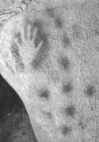 Изображение руки (негатив), пещера Пеш-Мерль